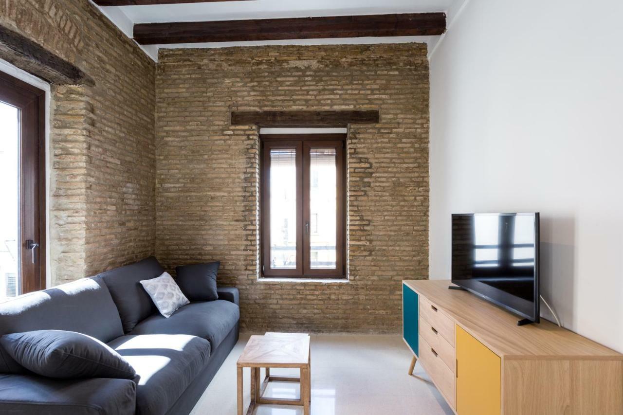 Almazen Apartamentos, Arrayan 23 Siviglia Esterno foto