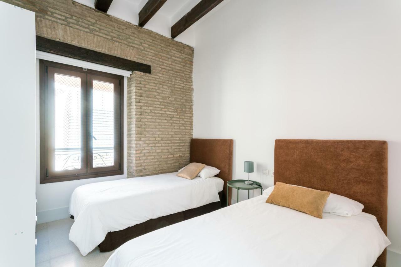 Almazen Apartamentos, Arrayan 23 Siviglia Esterno foto