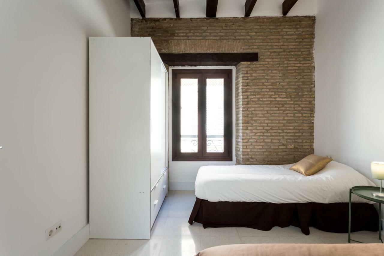Almazen Apartamentos, Arrayan 23 Siviglia Esterno foto