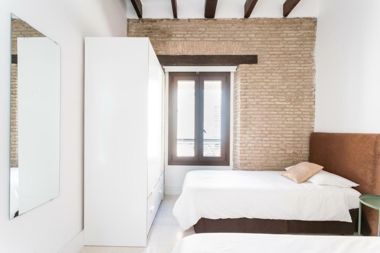 Almazen Apartamentos, Arrayan 23 Siviglia Esterno foto
